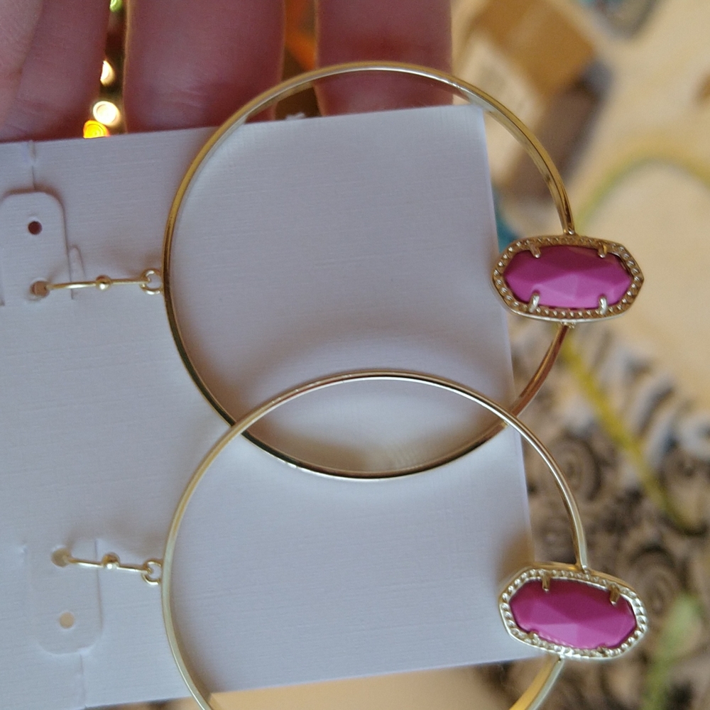 NWOT Kendra Scott Elora Gold Magenta Earrings New - Picture 9 of 9